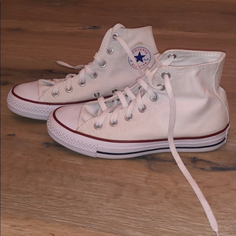 BRAND NEW! Classic Chuck Taylor All Star high tops
